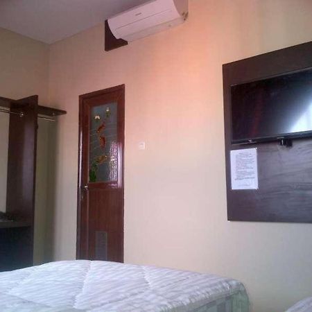 Erin Int Hotel Makassar Eksteriør bilde